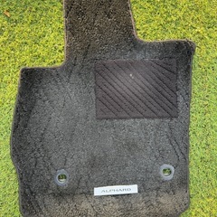 トヨタ純正　アルファード30系　Ｓ.Cパッケージ　フロアマット　１台分の画像