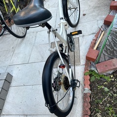 折りたたみ自転車の画像
