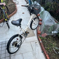 折りたたみ自転車の画像