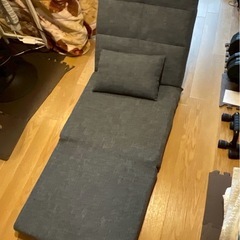 ベッドになる座椅子の画像