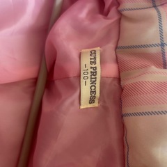 女の子向けスキーウェアの画像