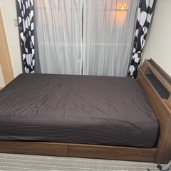 ベッドフレーム　セミダブルの画像