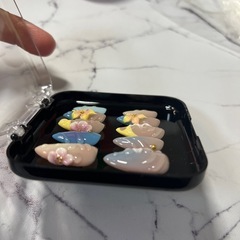 海外のハンドメイドMサイズネイルチップの画像
