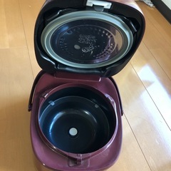 【ジャンク品】TOSHIBA炊飯器RC-10VRJの画像