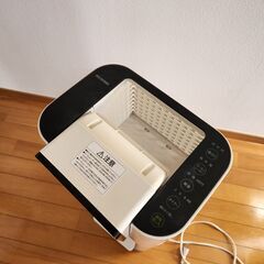 除湿器　IRIS　OHYAMA　2020年製　中古品の画像