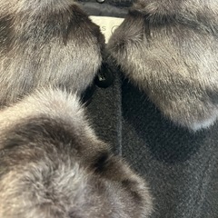 GRES parisダークグレーのファー付きアルパカ　Lサイズ　ウール混コートの画像