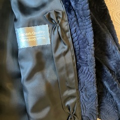 本物 コート 内側に袖通しつきの画像