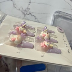 海外のハンドメイドネイルチップSサイズの画像