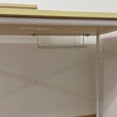 パソコンデスク
の画像