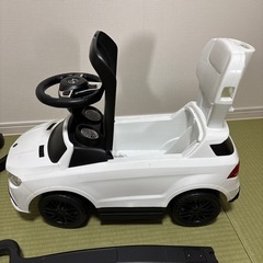 ベンツ　乗り物おもちゃ
の画像