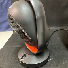 美品　2023製・2秒速暖　ヒーター セラミックヒーター 自動首振り 3段階温の画像