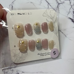海外のハンドメイドネイルチップSサイズの画像