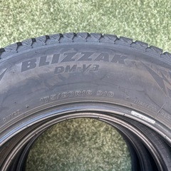 BRIDGESTONE BLIZZAK DM-V3 スタッドレス 175/80R16 4本セットの画像