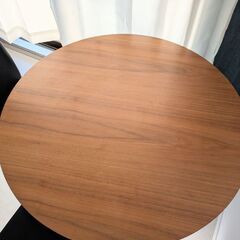 ダイニングテーブル　椅子2脚の画像