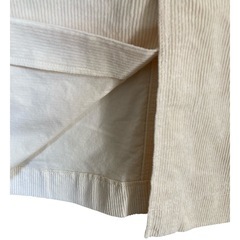 【美品】UNIQLO コーデュロイタイトスカート スリット入り ホワイト W61の画像