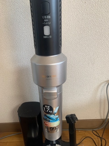 アイリスオーヤマ　極細軽量スティッククリーナーコードレス掃除機
