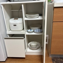 1-2人暮らし位の収納棚の画像