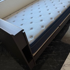 ニトリ　シングルベッド　マットレスセット
の画像