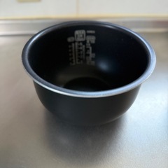 先着順にて現在商談中です。取引中断となった場合のみメッセージさせていただきます
アイリスオーヤマ炊飯器の画像