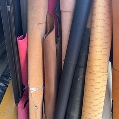 レザー　生地　牛革　本革　まとめ売り　大量　54本の画像