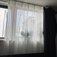 レースカーテン　2枚　（白い方のみ）の画像