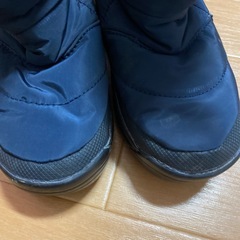 ウィンターブーツ　スパイク付き　スノーブーツ　ネイビーの画像