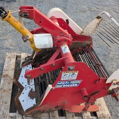 ニプロ松山  トラクター用 掘取機 BL65SDー１S です。ＰＴＯジョイント、トップリンク付きです。の画像