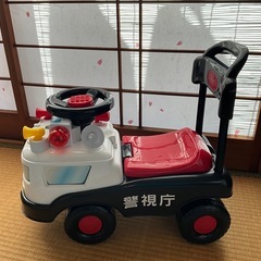 パトカー
乗り物の画像