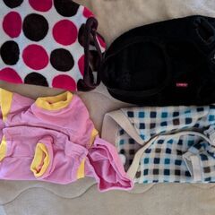 小型犬用　犬服　Sサイズ　2号　800円　フリース他　新品1枚含む4枚の画像