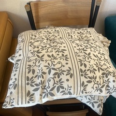 ダイニング椅子4個セットの画像