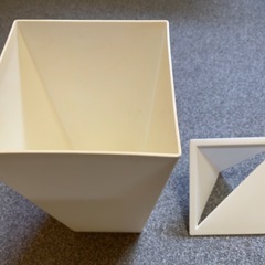 ゴミ箱の画像