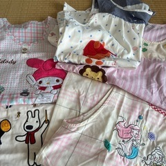 保育士、看護師エプロン6枚セットの画像