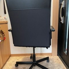 書斎椅子　結構大きいです　少々難あり　の画像