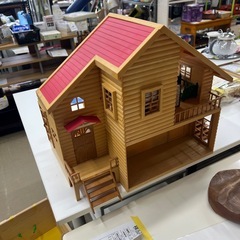 シルバニアファミリー　赤い屋根のお家　人形3体付　86592　の画像