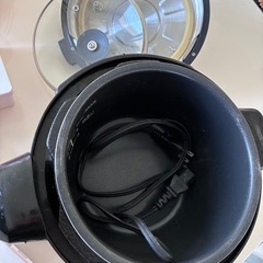 【取引中　
ワンダーシェフ　電子圧力鍋】の画像