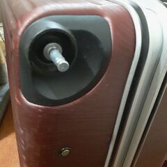 旅行用スーツケース🧳無料‼️でも、訳ありです。の画像