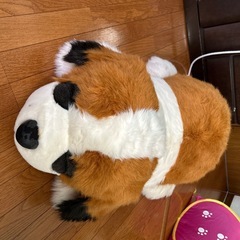 子供が乗れるセントバーナードの大きなぬいぐるみの画像