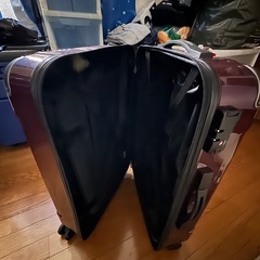 スーツケースの画像