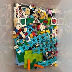 レゴ LEGOアナ雪お城Friends遊園地 赤いバケツ パーツ多数ケース入 　の画像