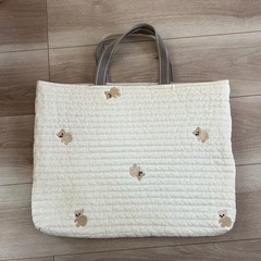 未使用ハンドメイド　図書袋レッスンバック　熊ちゃん刺繍柄の画像