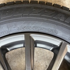 新品未使用ブリヂストンスタッドレスタイヤホイールセットの画像