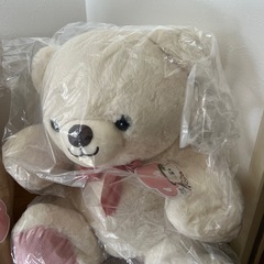 くまの可愛い大きなぬいぐるみ　の画像