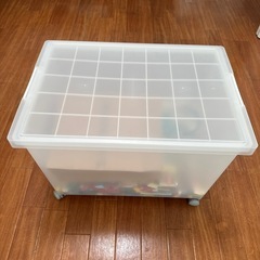 レゴ LEGOアナ雪お城Friends遊園地 赤いバケツ パーツ多数ケース入 　の画像