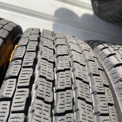 ヨコハマタイヤ145/80-12スタッドレスの画像