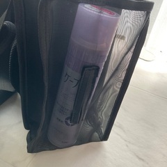 ヘアメイク用バッグ　メイク道具収納　大容量　ポケット沢山　シーインの画像