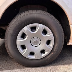 8型ハイエース　純正タイヤホイール4本セット　2025年製　195/80R15の画像