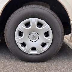 8型ハイエース　純正タイヤホイール4本セット　2025年製　195/80R15の画像