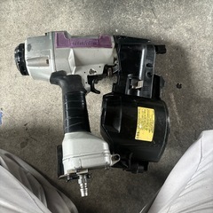 マキタ65㍉釘打ち機の画像