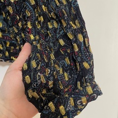 ZARA トップスの画像