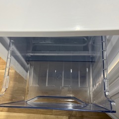 IRIS OHYAMA アイリスオーヤマ　ノンフロン冷凍庫60L IUSD-6B-W ホワイト　2023年製の画像